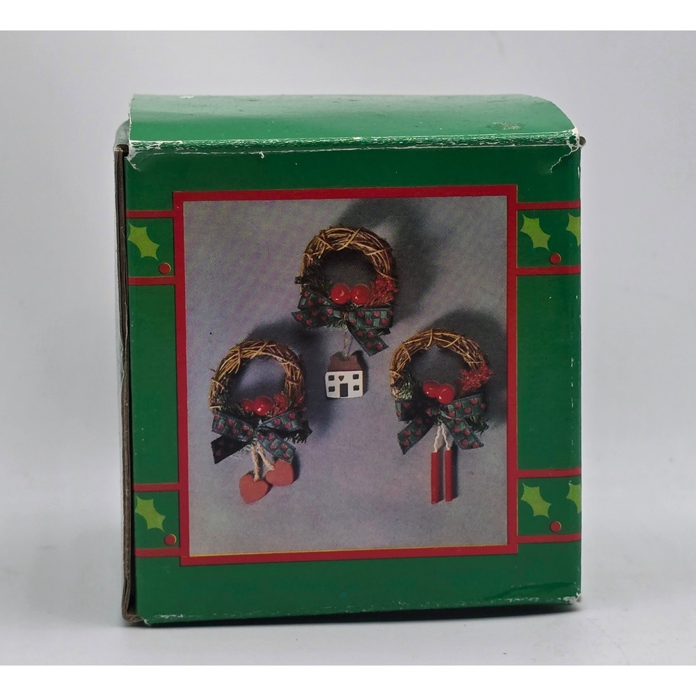 Vintage‎ Christmas Magnets 90s Cottagecore Country House of Lloyd Holiday Rustic